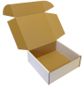 Kis méretű önzáró tároló doboz (160x160x60 mm) Kis méretű, önzáródó, hullámkarton tároló doboz felnyitható tetővel

Felhasználás: 
Ajándéktárgyak, szerszámok, szerelvények, egyéb kisméretű tárgyak tárolására alkalmas kisméretű önzáródó hullámkarton tároló doboz.

Méret: 160 x 160 x 60 mm - hullámkarton tároló doboz

Anyag: mikrohullám karton papír
Színek: 
alap: barna, fehér
színes: bordó, fekete, kék, zöld
